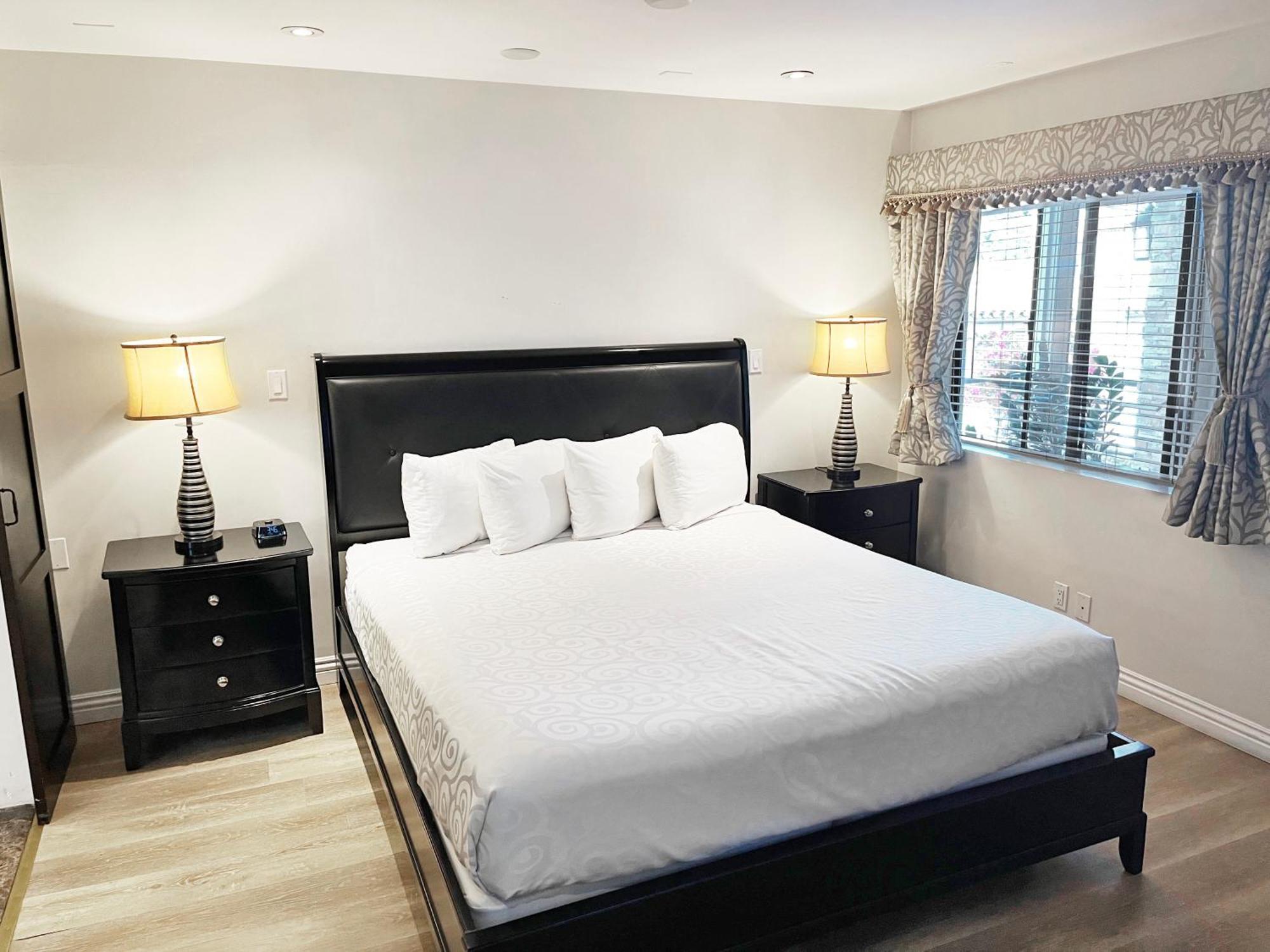 Catalina Courtyard Suites Авалон Екстер'єр фото